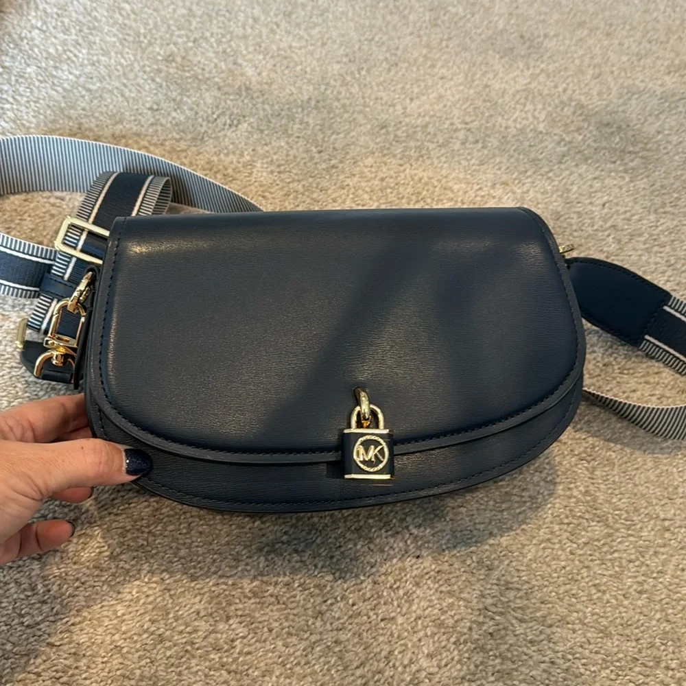 NWOT Michael Kors Crossbody